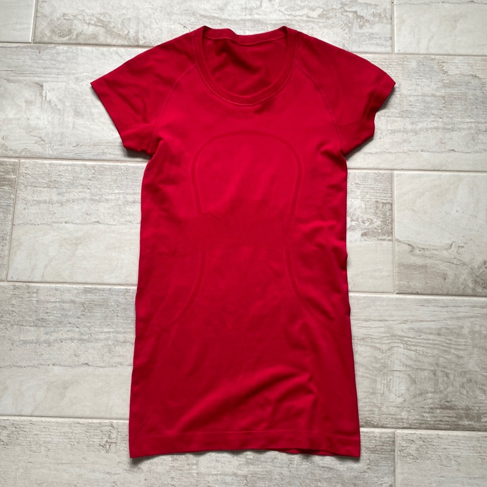 Lululemon Swiftly Tech Short-Sleeve